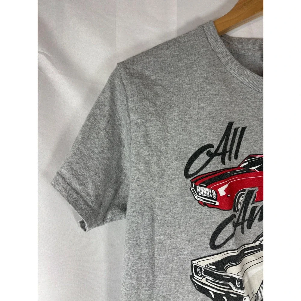 Gildan All American Racing Muscle Car Graphic T-Shirt Youth‎ Med Gray Short Slv